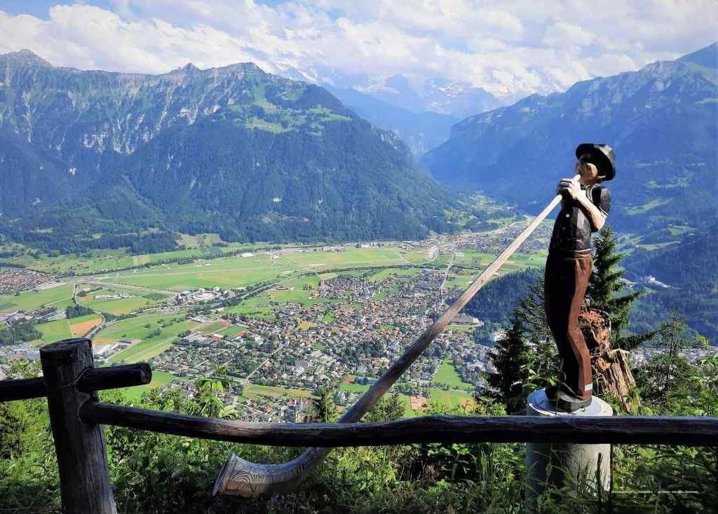 Interlaken - 5 destinatii incitante pe care sa le vizitezi in vacanta