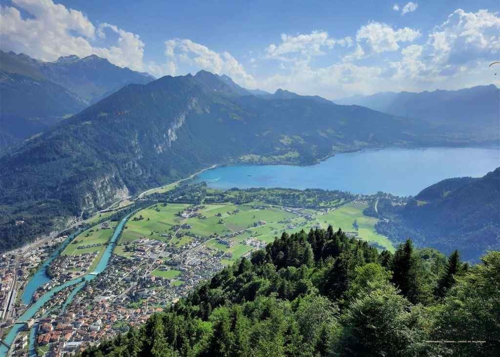Interlaken - 5 destinatii incitante pe care sa le vizitezi in vacanta