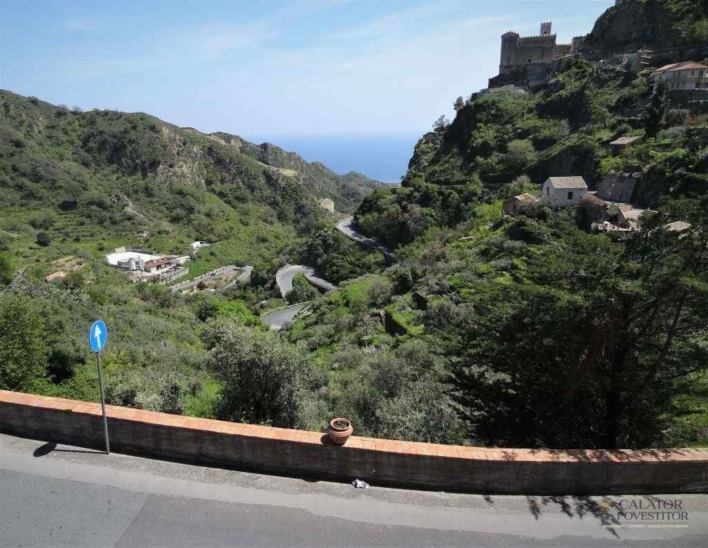 3 atractii turistice de neratat:Savoca,Forza d’Agro si Gole Alcantara