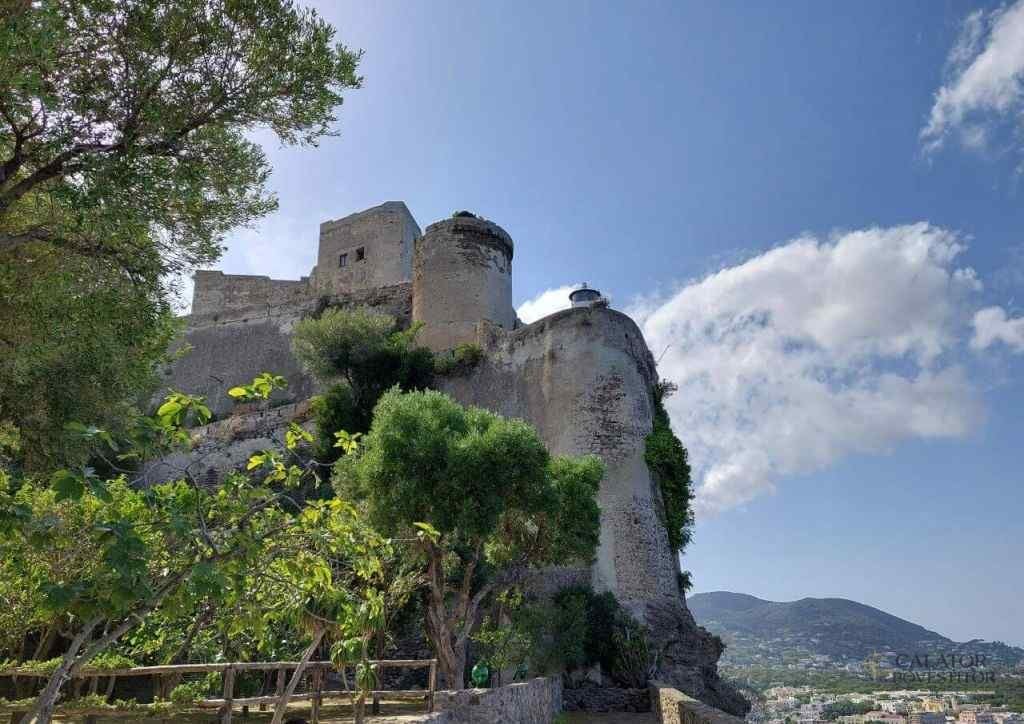 Atractii turistice Ischia, Castello Aragonese