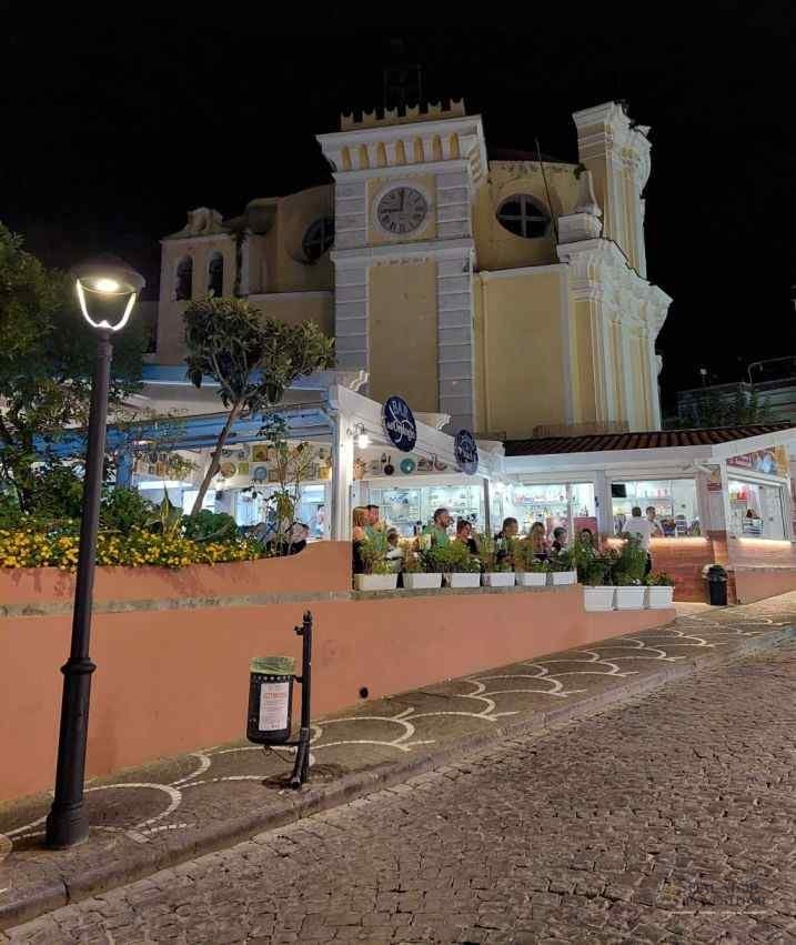 Ce poti face in Ischia Porto