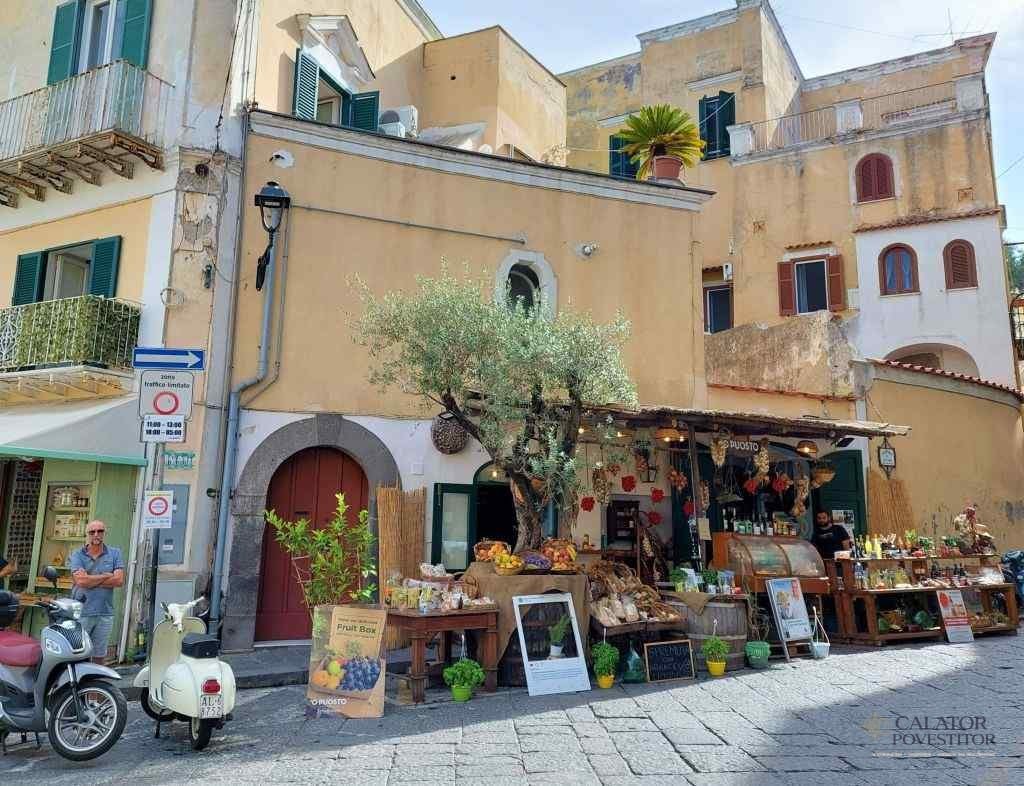 Ce poti face in Ischia Porto