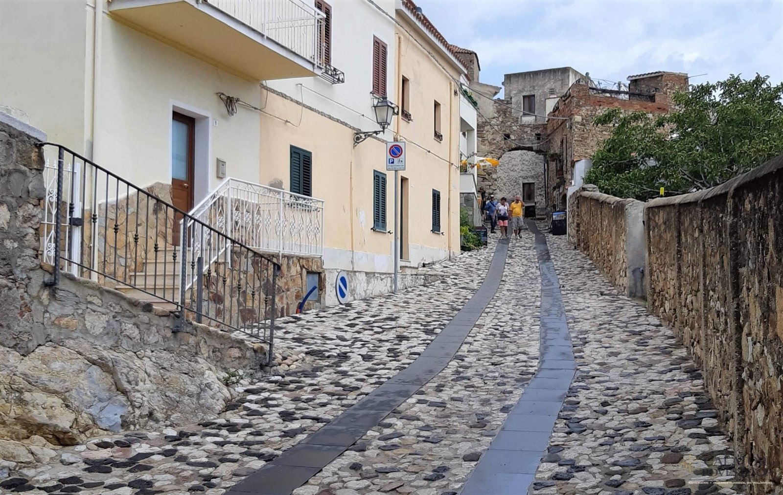Ce sa vizitezi in Sardinia – locuri mai putin cunoscute de pe coasta estica