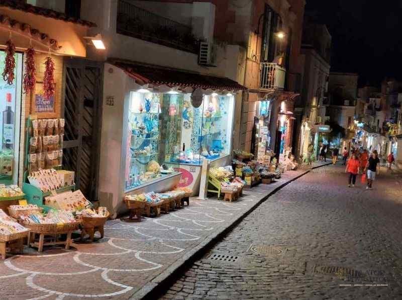 Ghid complet insula Ischia - Italia