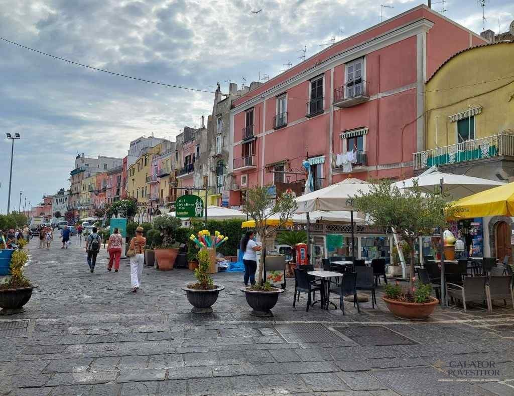 Insula Procida,o comoara colorata a golfului Napoli