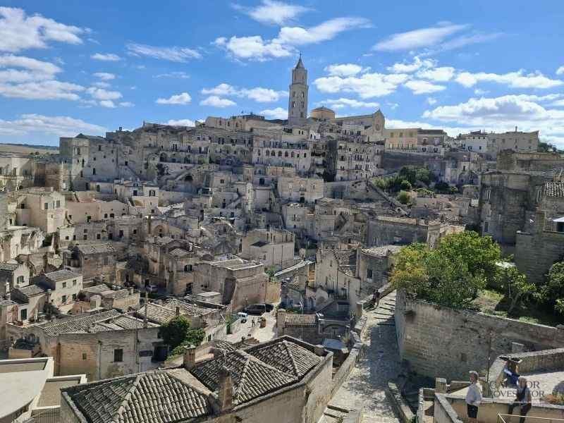 Matera – orasul cu case sapate in stanca — 1