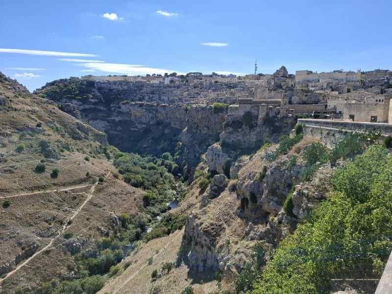 Matera – orasul cu case sapate in stanca — 20