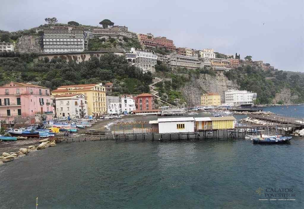 Orașe de pe Coasta Amalfitană