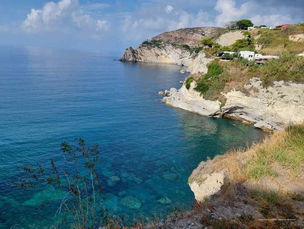 plajele uimitoare de pe insula Ischia