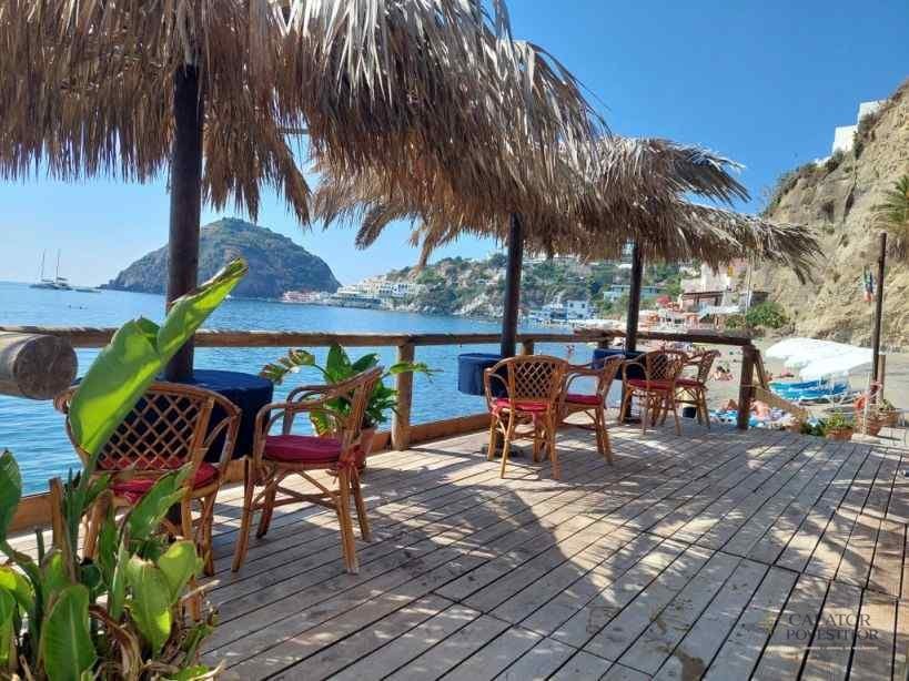 plajele uimitoare de pe insula Ischia