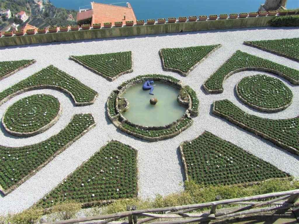 Satele de pe Coasta Amalfitană
