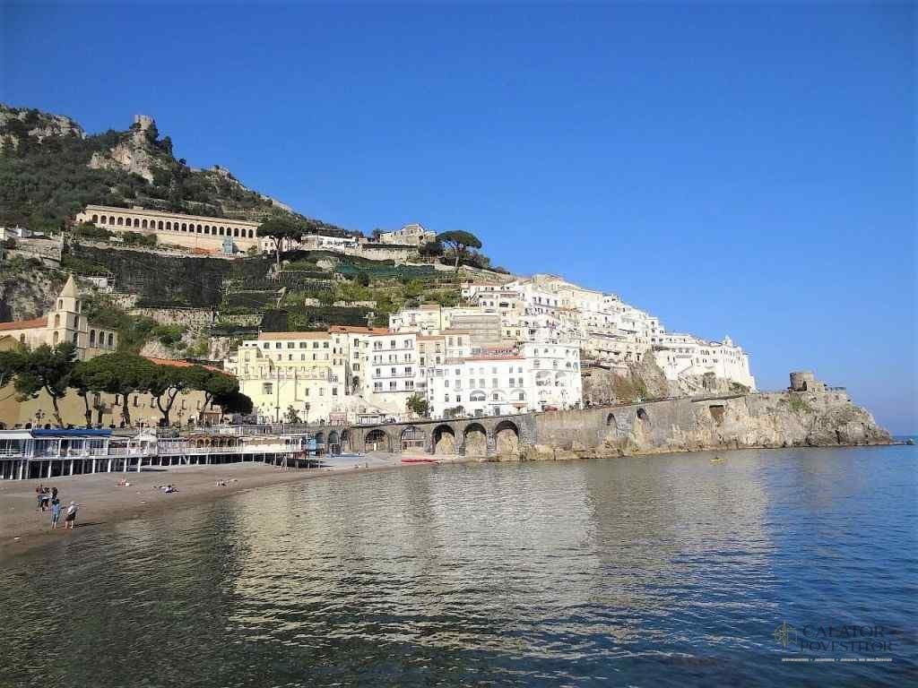 Satele de pe Coasta Amalfitană - Amalfi