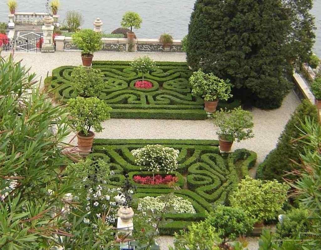 Top 5 gradini de vis - oaze de frumusete in Italia