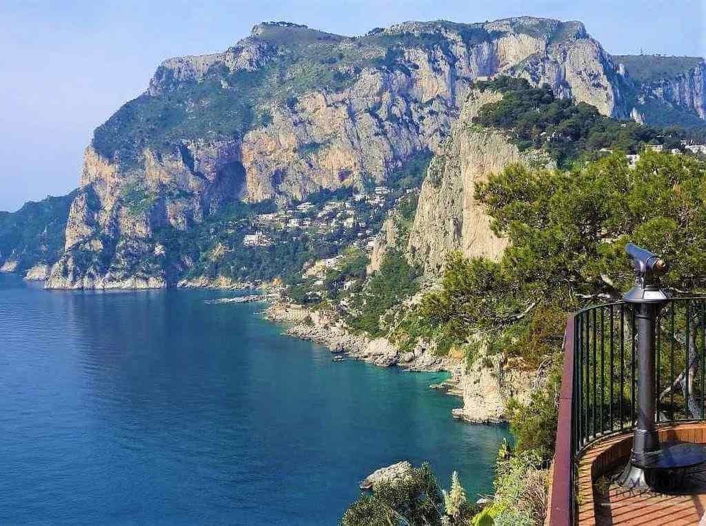 Top 5 gradini de vis. Oaze de frumusete in Italia.