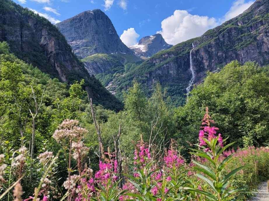 Calatorie in Norvegia : Atlantic Road si alte atractii turistice in Tara Fiordurilor