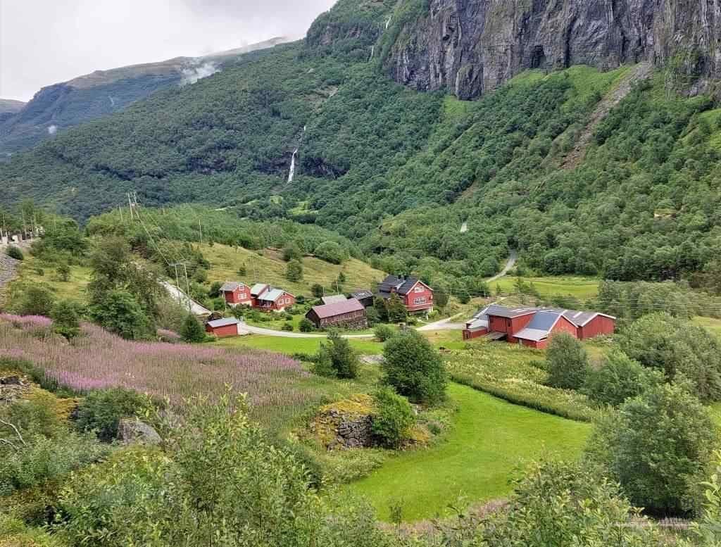 Calatorie in Norvegia : Atlantic Road si alte atractii turistice in Tara Fiordurilor