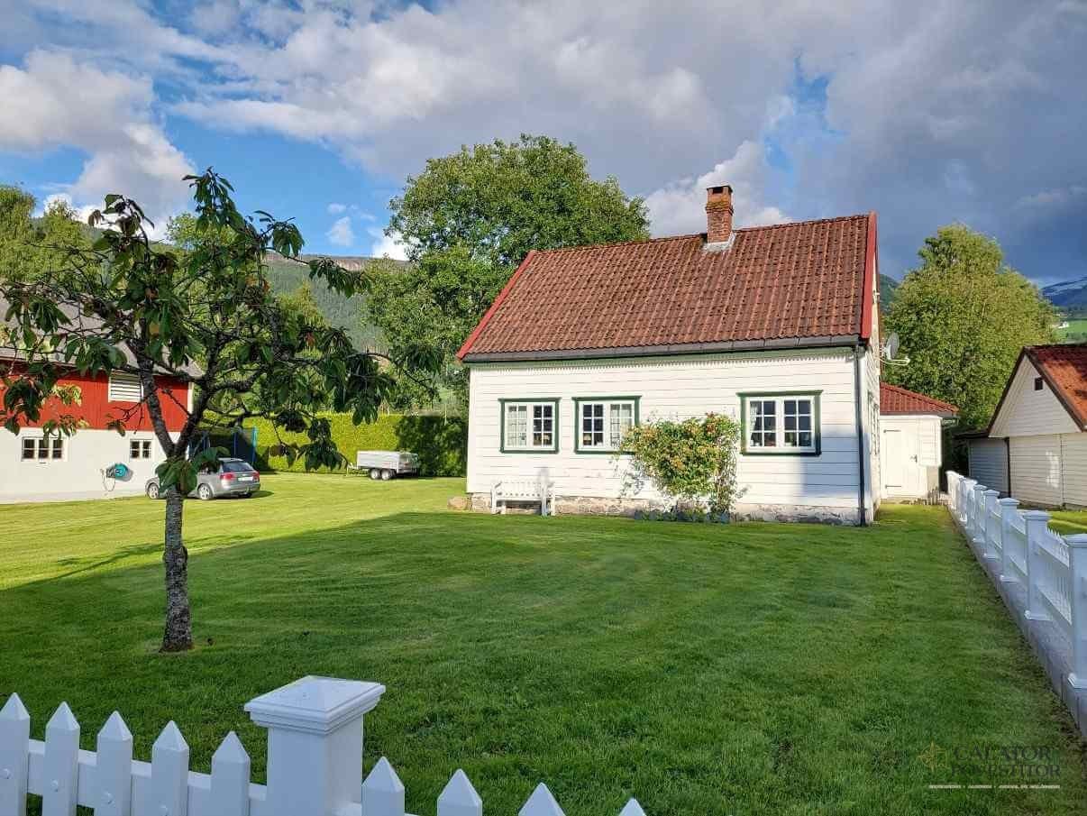 Satele izolate si povestile lacurilor din inima Norvegiei