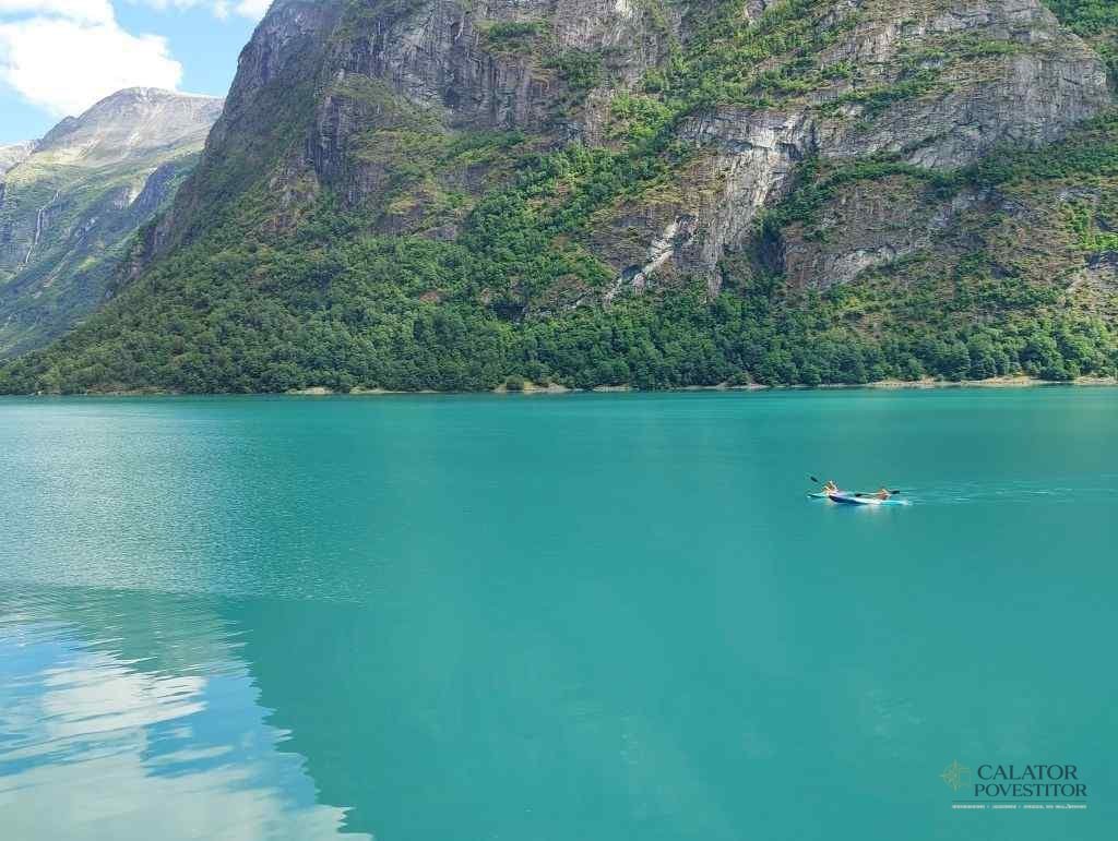 Satele izolate si povestile lacurilor din inima Norvegiei