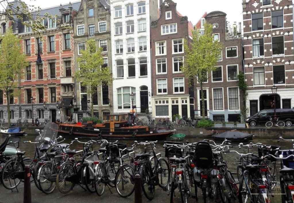 Nine streets