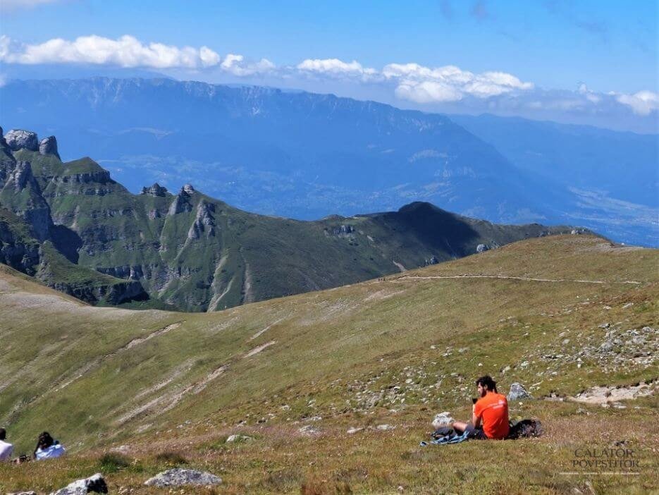 Frumusetea Muntilor Bucegi: traseu inedit spre varful Omu