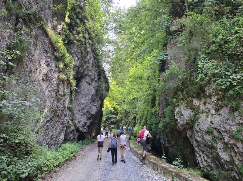 Satic-Podu Dambovitei – obiective turistice
