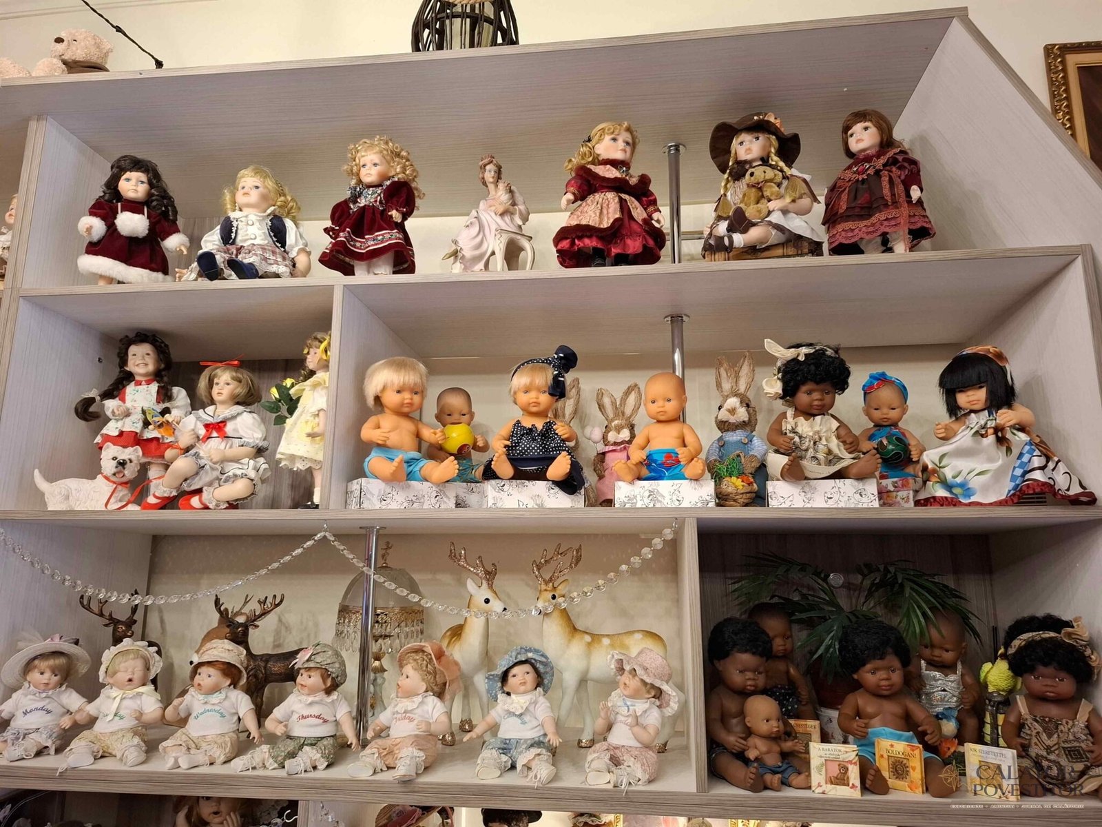 Unic in Romania-Muzeul de Papusi — 11