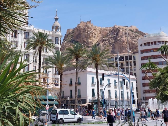 Atractii si activitati pe care sa nu le ratezi in Alicante si Elche — 11