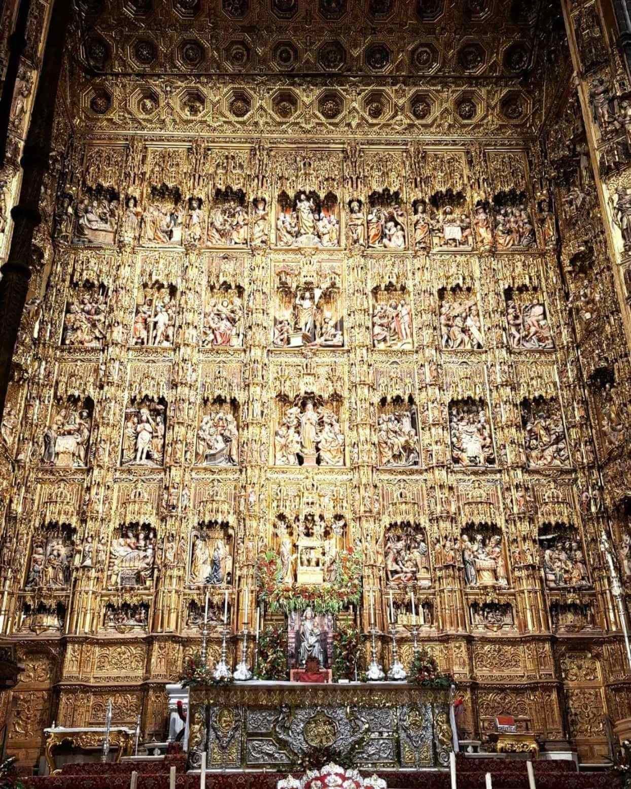 marele altar retablo mayor aur