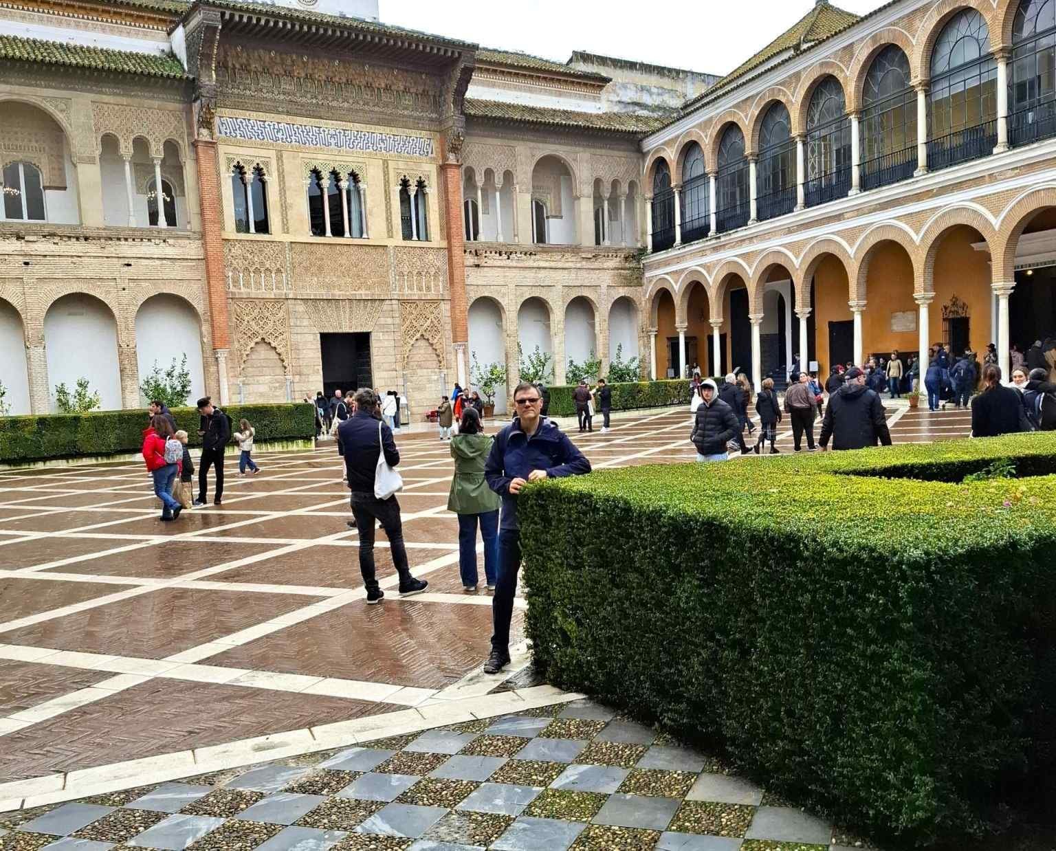 autor calator povestitor real alcazar