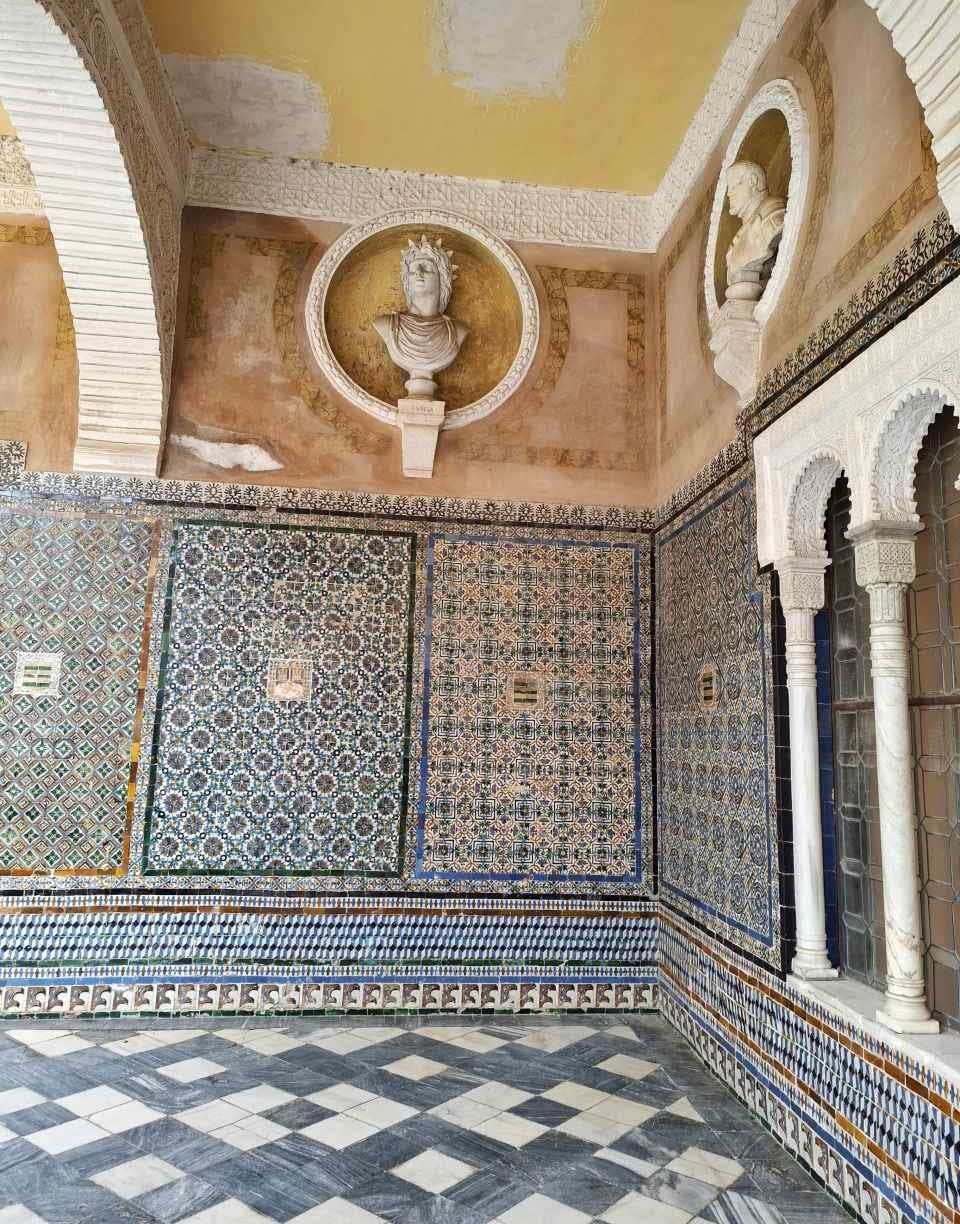 detalii interior renascentist pilatos